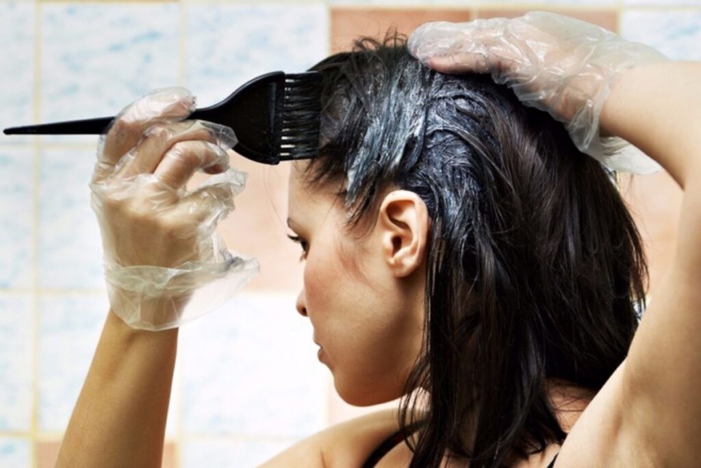 Tu nhuom toc tai nha