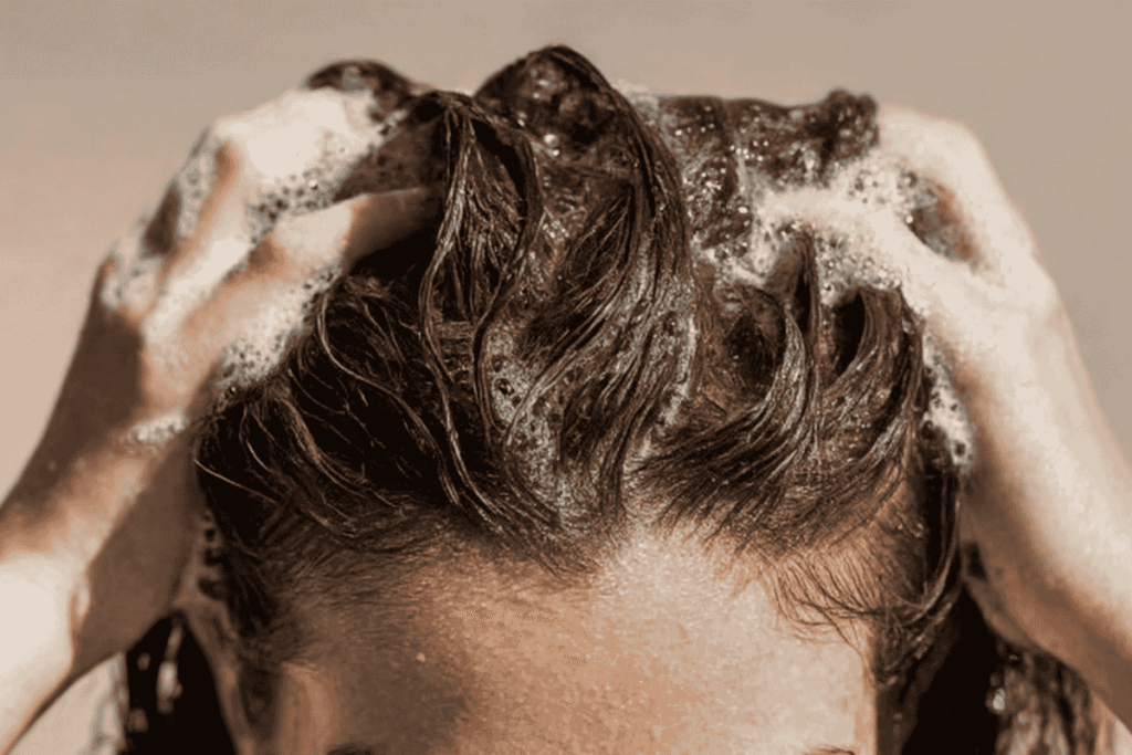 Goi dau nhieu toc co nhanh dai khong